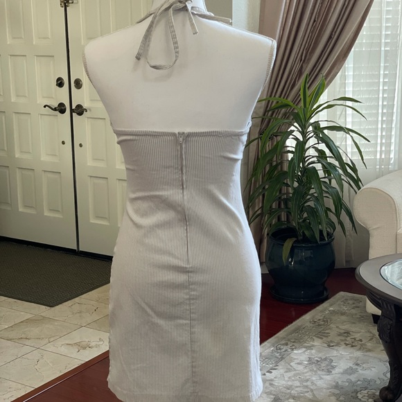 White Striped Dress - Picture 4 of 5